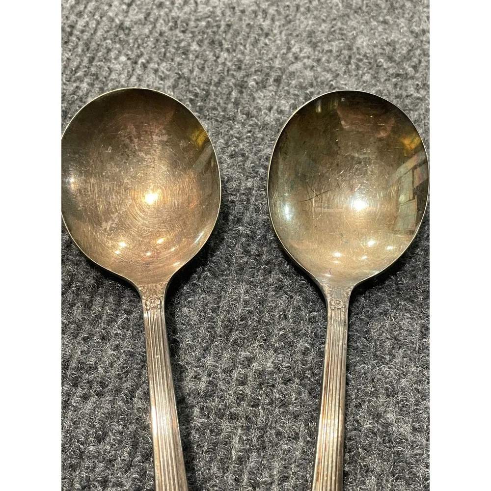 Vintage Wm A Rogers Oneida Capri Silverplate Round Soup Spoons Set of 2 S2